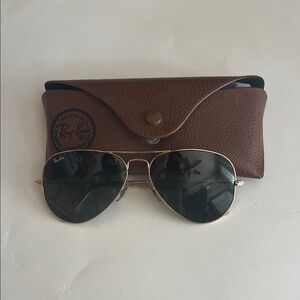 Ray-Ban Gold Aviator Sunglasses with Dark Green Lenses